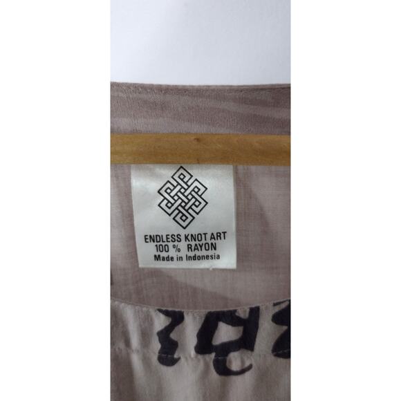 Endless Knot Art 100% Rayon womens top Asian inspired script motif - Picture 10 of 12